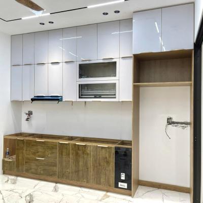 Tủ bếp nhôm hợp kim cánh kính tại Hoà Hải - Đà Nẵng